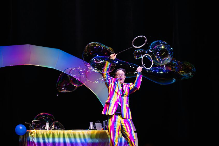 The Bubble Spectacular – Ipswich Civic Centre